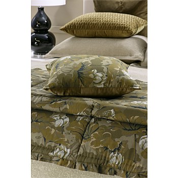 Waterlily Comforter