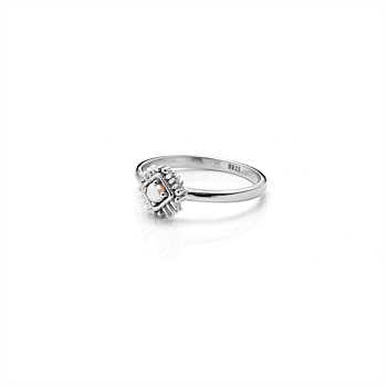 Petite Perle Ring