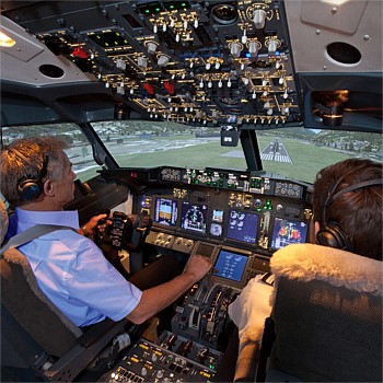 Gift Voucher - fly a Boeing 737 simulator - 90 mins