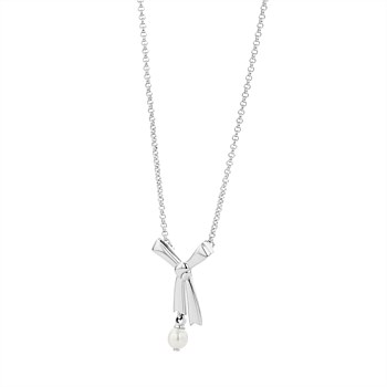 Pearl Bow Necklace